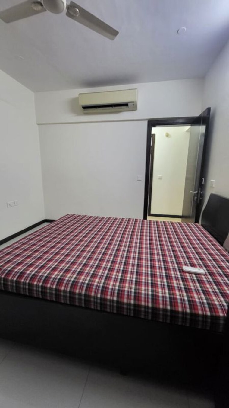 Bedroom, soham-tropical-lagoon-4-jacaranda 3 Bedroom 955 Sq.Ft. Apartment In Ghodbunder Road Thane 10396886