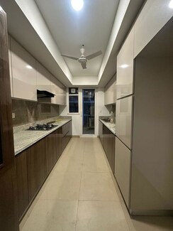 4 BHK + Servant Room,Study Room Builder Floor For Rent in DLF Garden City Independent Floors