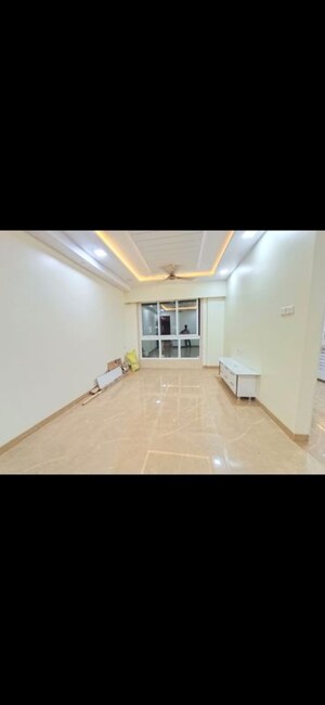 Room in 3.5 BHK Apartment at Imperial Heights Goregaon West, Goregaon West – for Rent