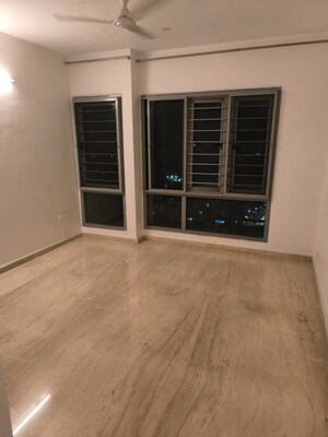 Room in 3 BHK Apartment at Imperial Heights Goregaon West, Goregaon West – for Rent