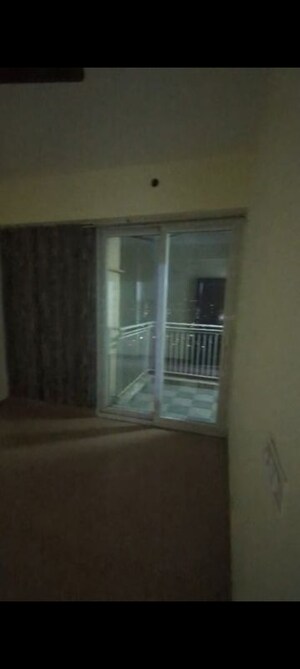 Room in 2 BHK Apartment at Migsun Ultimo, Omicron Iii Greater Noida – for Rent