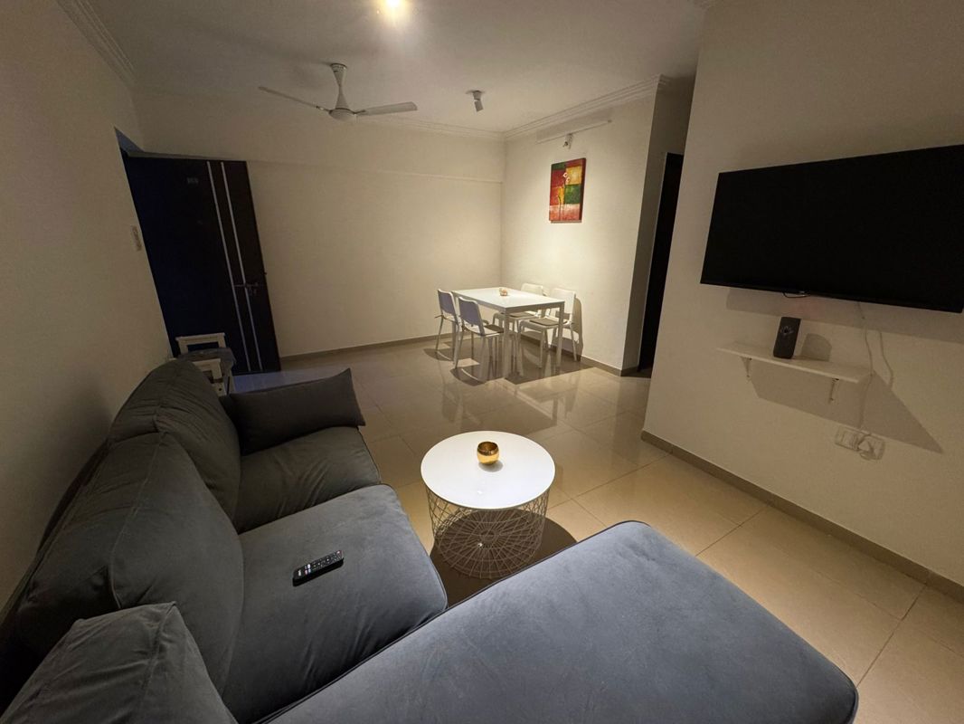 5 BHK + Servant Room Apartment For Rent in Imperial Heights Goregaon West