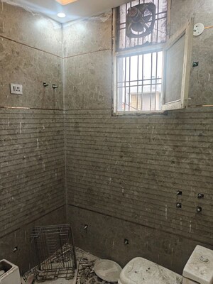 Bathroom in 4 BHK Builder Floor at Green Fields Colony – for Rent