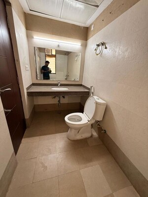 Bathroom in 3 BHK Independent House at Shalimar Mannat, Faizabad Road – for Sale