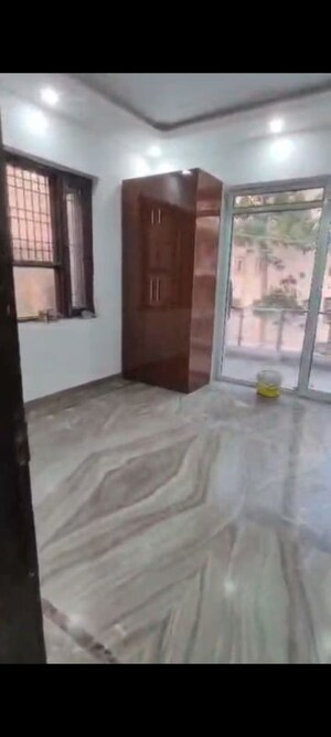 Bedroom in 3 BHK Builder Floor at Green Fields Colony – for Rent