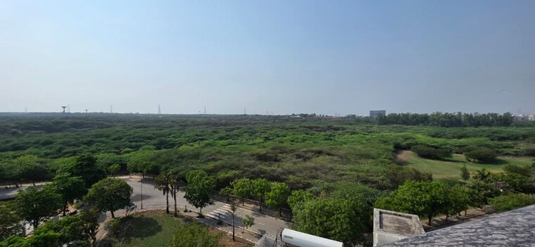 undefined, omaxe-the-forest-spa 5 Bedroom 8450 Sq.Ft. Penthouse In Sector 43 Faridabad 10397025