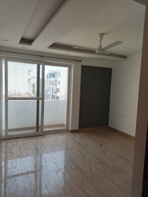 Room in 3 BHK Apartment at Amolik Sankalp, Sector 85 – for Sale