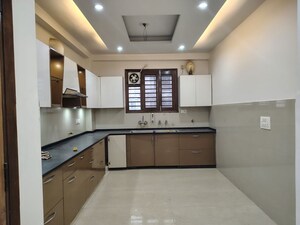Kitchen in 3 BHK Builder Floor at Green Fields Colony – for Rent