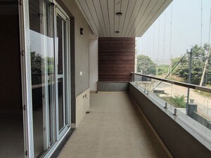 Balcony in 3 BHK Builder Floor at Green Fields Colony – for Rent