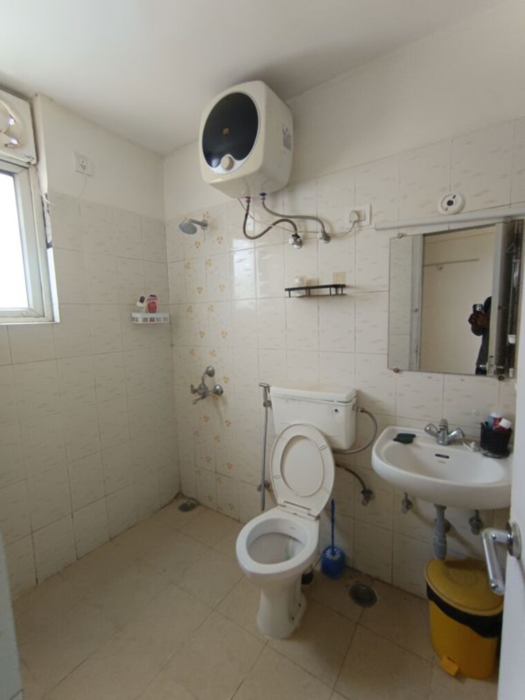 Bathroom, shree-vardhman-mantra 2 Bedroom 900 Sq.Ft. Apartment In Sector 67 Gurgaon 10397056