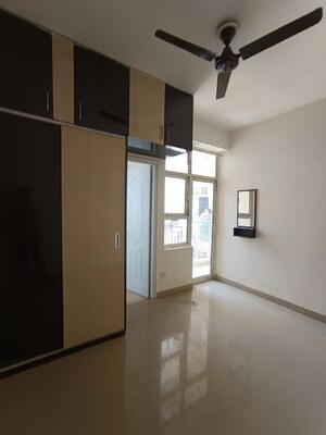 Room in 2 BHK Apartment at Shree Vardhman Mantra, Sector 67 – for Rent