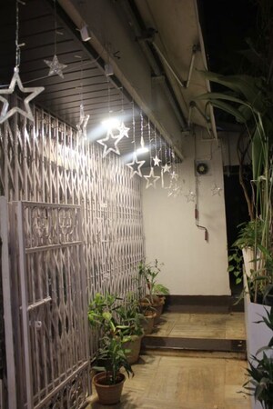 5 BHK Villa – Exterior View View at Golden Beach Society, Juhu - for Sale