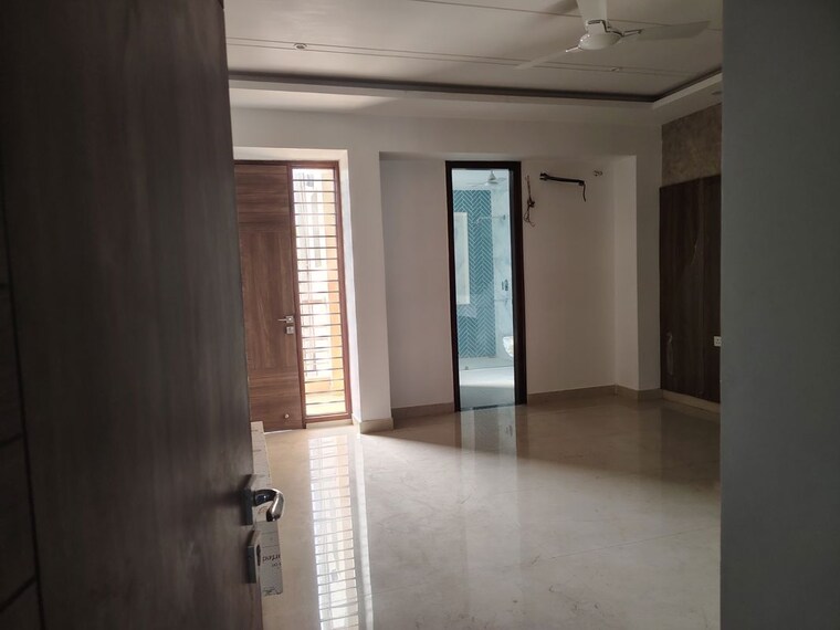 undefined, green fields colony 4 Bedroom 280 Sq.Yd. Builder Floor In Green Fields Colony Faridabad 10397062