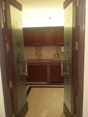 Bathroom in 3 BHK Builder Floor at Dlf Phase I – for Rent
