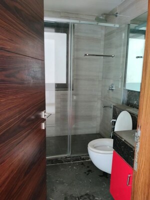 Bathroom in 3 BHK Apartment at M3M Golf Estate, Sector 65 – for Sale