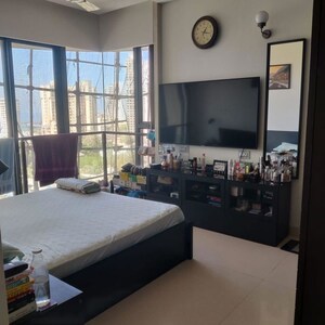 Bedroom in 4 BHK Apartment at Kalpataru Horizon, Worli – for Sale