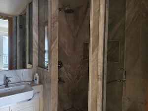 Bathroom in 2 BHK Builder Floor at Sector 30 – for Rent