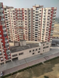 3 BHK + Pooja Room,Servant Room Apartment For Rent in UPAVP Bhagirathi Enclave