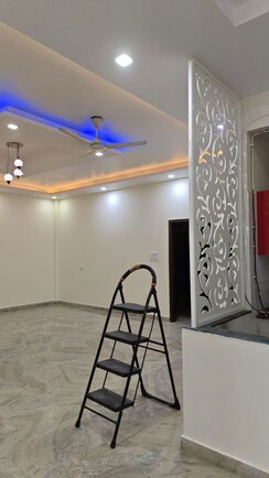 3 BHK Builder Floor For Rent in Rohini Sector 18