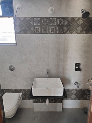 Bathroom in 2.5 BHK Apartment at Kohinoor Sapphire 3, Tathawade – for Rent