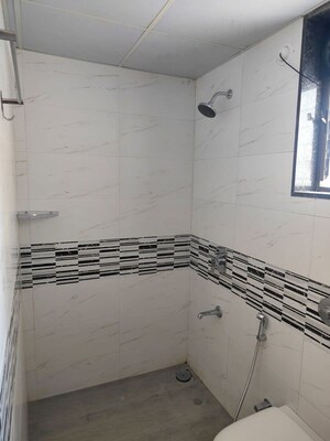 Kitchen in 2.5 BHK Apartment at Kohinoor Sapphire 3, Tathawade – for Rent