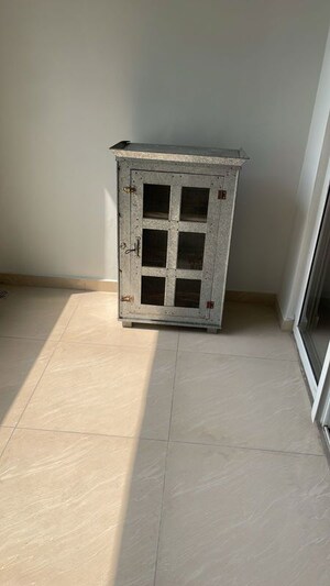 Building Lobby in 3 BHK Apartment at Magarpatta City Roystonea, Hadapsar – for Rent