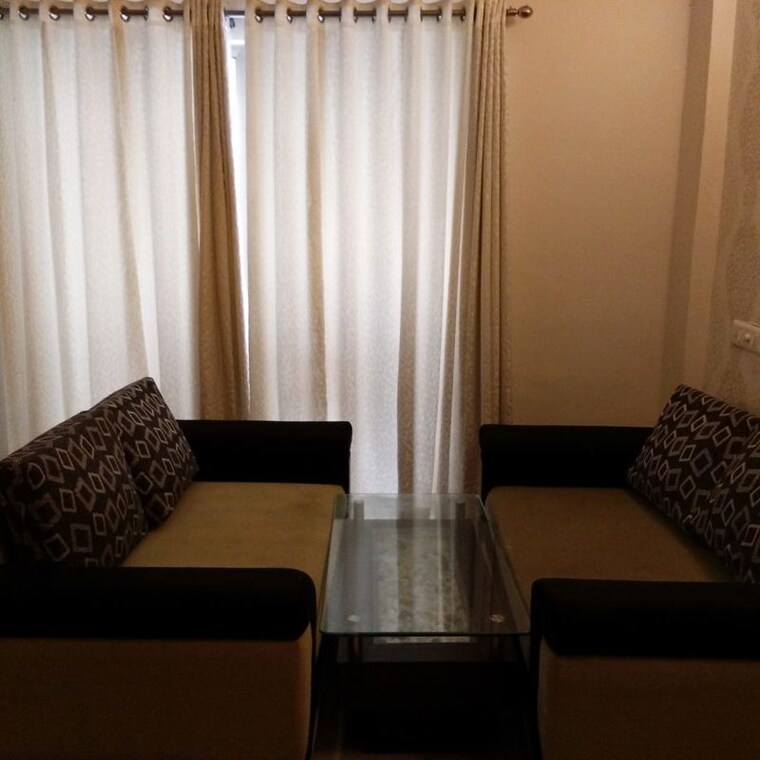 Living Room, ellisbridge 3 Bedroom 165 Sq.Ft. Apartment In Ellisbridge Ahmedabad 10381824