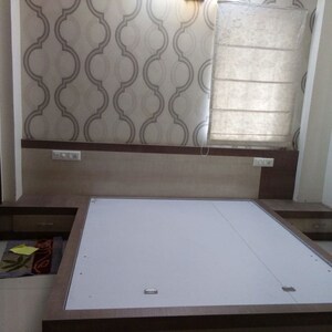 Room in 3 BHK Apartment at Ellisbridge – for Sale