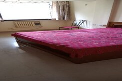 2.5 BHK + Store Room Apartment For Rent in Andheri West