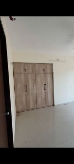 Furnished Amenities in 3 BHK Apartment at Gokul Nagar – for Rent