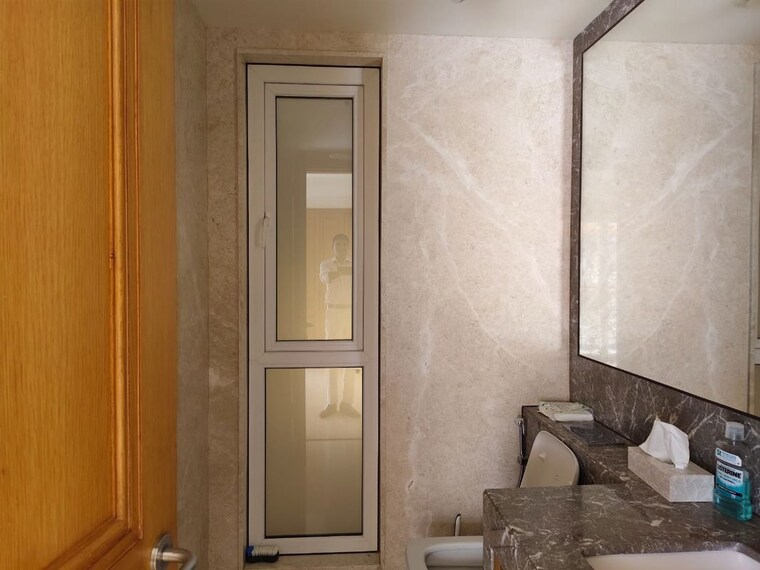Bathroom, sector 30 2 Bedroom 150 Sq.Yd. Builder Floor In Sector 30 Gurgaon 10397325