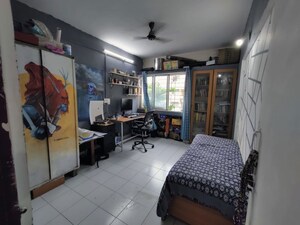 Bedroom in 2 BHK Apartment at Kumar Parisar, Kothrud – for Rent