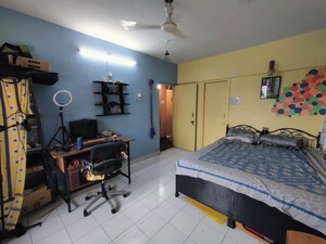Bedroom in 2 BHK Apartment at Kumar Parisar, Kothrud – for Rent