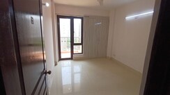 2 BHK Apartment For Rent in Logix Blossom County