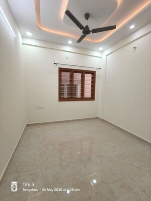 Room in 2 BHK Builder Floor at Hsr Layout Sector 3 – for Rent