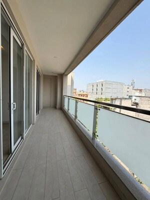 Balcony in 3 BHK Apartment at DLF Exclusive Floors, Sector 53 – for Sale