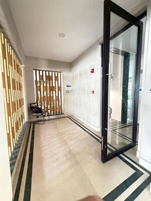 Building Lobby in 3 BHK Apartment at DLF Exclusive Floors, Sector 53 – for Sale