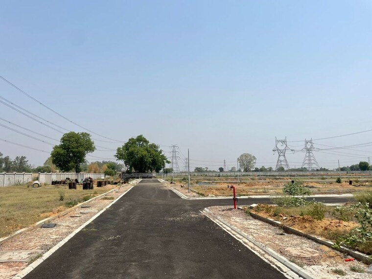 undefined, sohna sector 5  122 Sq.Yd. Plot In Sohna Sector 5 Gurgaon 10397383