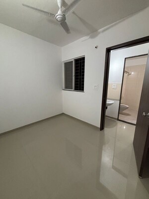 Room in 1.5 BHK Apartment at RGS Forte, Wakad – for Rent