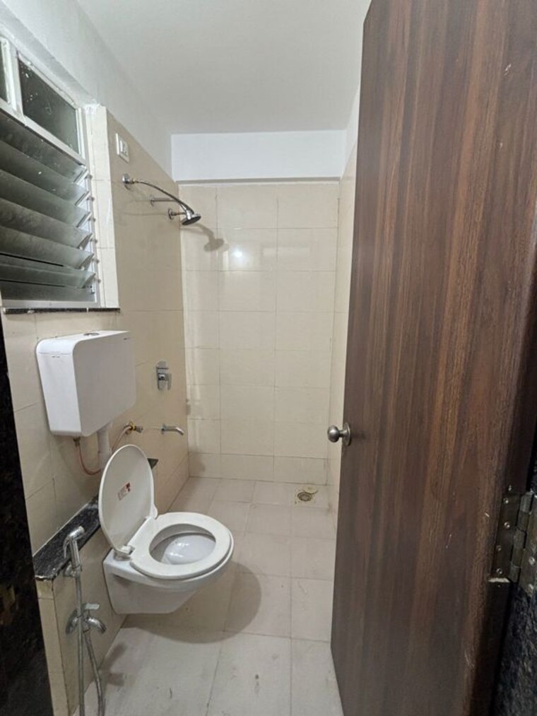 Bathroom, rgs-forte 1.5 Bedroom 800 Sq.Ft. Apartment In Wakad Pune 10397375