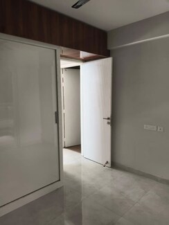 3 BHK Apartment For Rent in Signature Global City