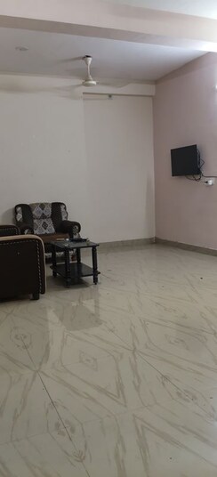 2 BHK + Extra Room Apartment For Rent in Rajdanga Gardens