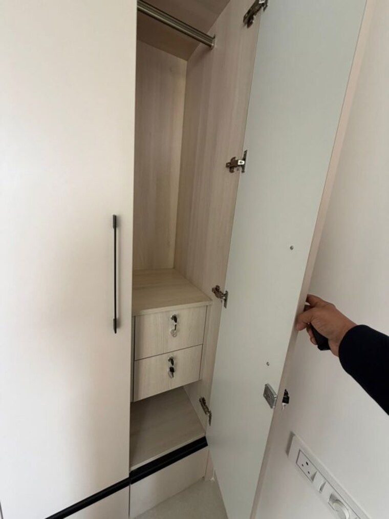 Bathroom, shapoorji-pallonji-joyville-hadapsar-annexe 1 Bedroom 750 Sq.Ft. Apartment In Hadapsar Pune 10397507
