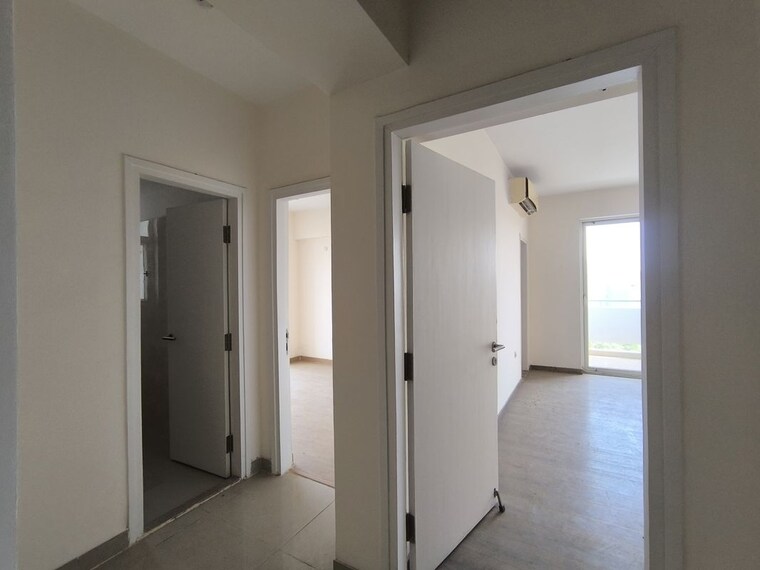 Room, emaar-imperial-gardens 3 Bedroom 2025 Sq.Ft. Apartment In Sector 102 Gurgaon 10397516