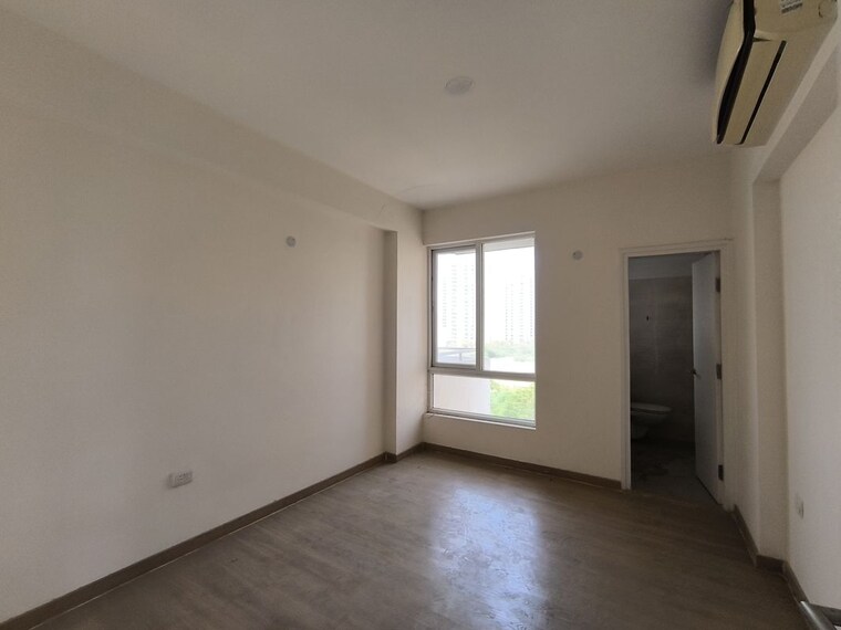 Room, emaar-imperial-gardens 3 Bedroom 2025 Sq.Ft. Apartment In Sector 102 Gurgaon 10397516