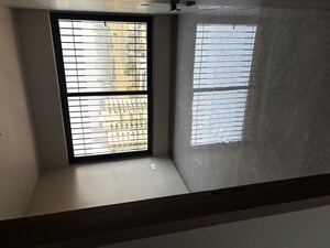 Room in 2 BHK Apartment at Sairama Signature, Kharghar – for Rent