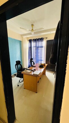 2 BHK Apartment For Rent in Prateek Wisteria