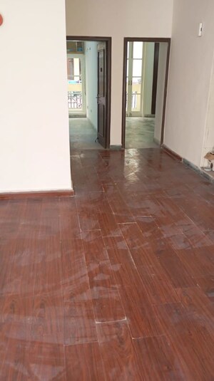 Room in 2 BHK Builder Floor at Sector 48 – for Rent