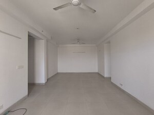 Room in 3 BHK Apartment at Indiabulls Centrum Park, Sector 103 – for Sale