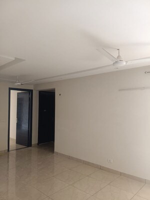 Room in 3 BHK Apartment at Paradigm Business Hermitage Park, Dhakoli – for Rent